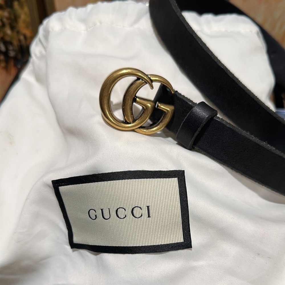 Gucci leather belt with double G buckle